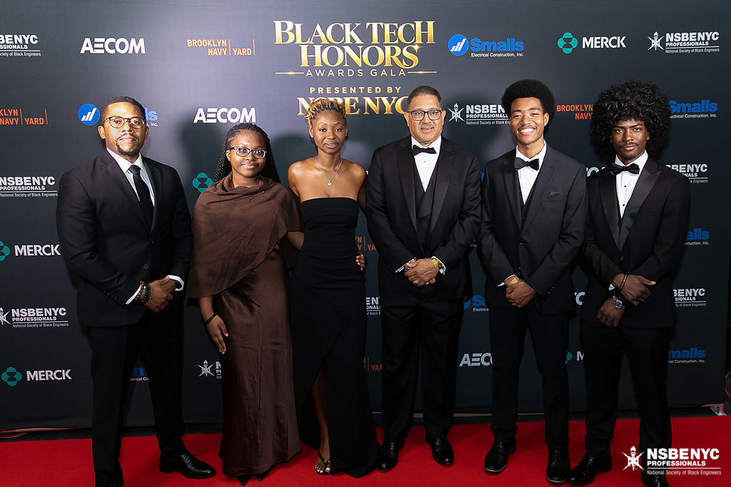 Black Tech Honors attendees celebrating at the gala